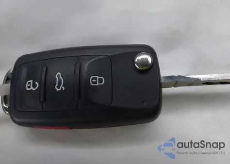 2016 Volkswagen Passat 1.8T S z USA, uszkodzony, nr VIN 1VWAT7A35GC039315